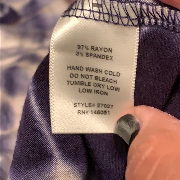 NWOT Concierge Collection Shawl Wrap - Picture 11 of 12